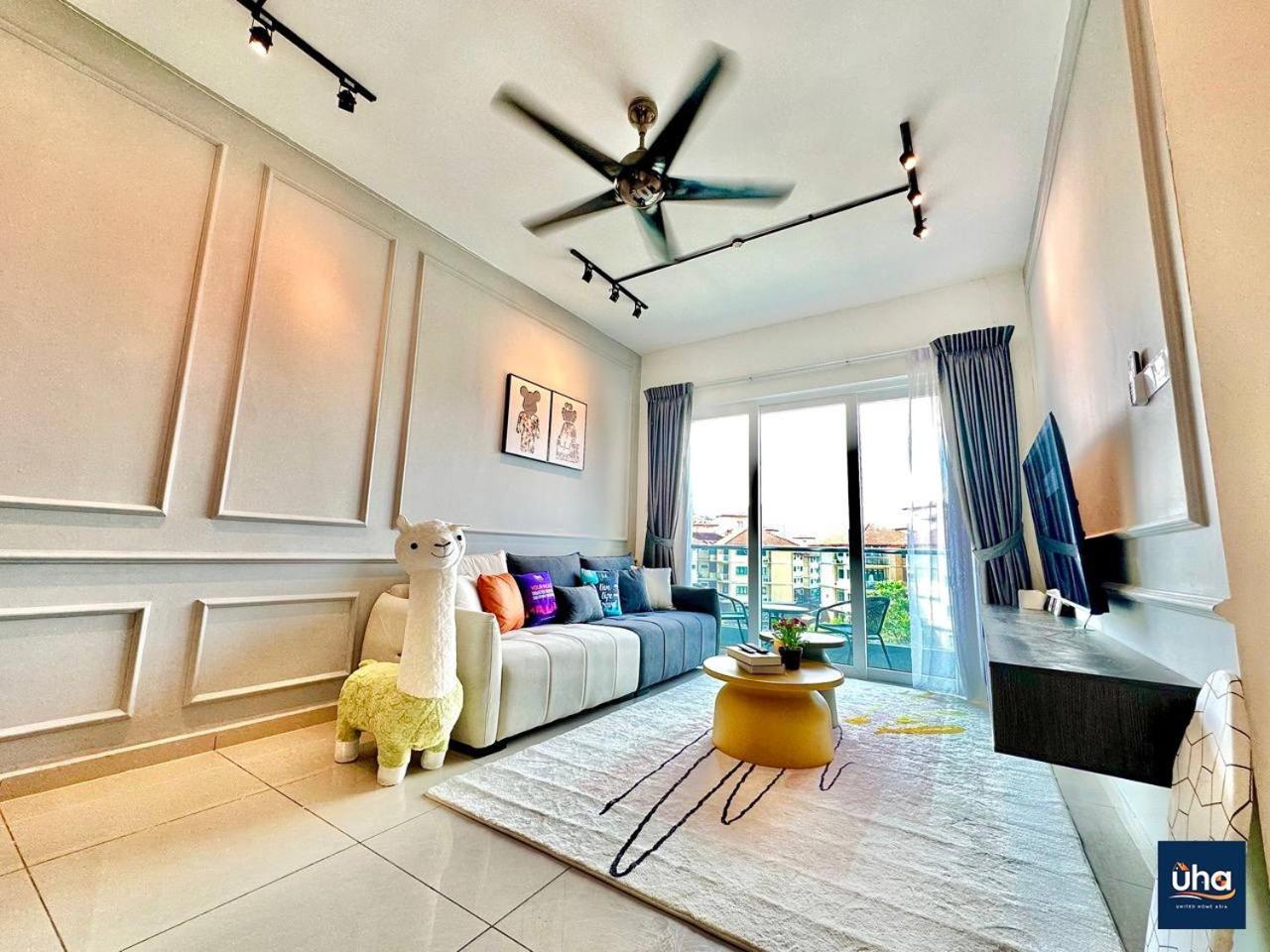 Seasons Luxury Apartment By Jk Home Джохор Бахру Екстериор снимка